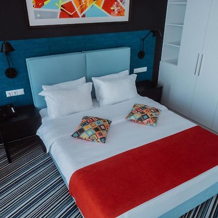 Aparthotel Tangerine Batumi Exterior photo